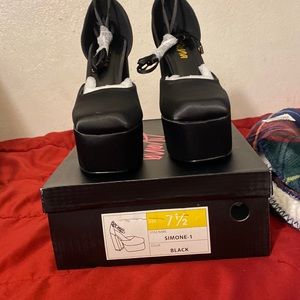 Pretty Black platforms ready to slay for fall/winter party season!